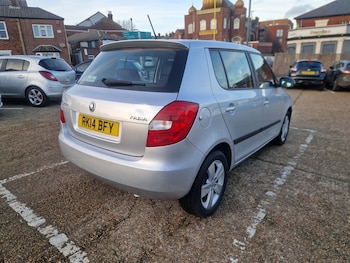 Used Skoda Fabia 2014 for sale - 77125228: Photo