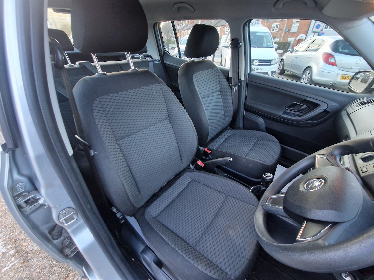 Used Skoda Fabia 2014 for sale - 77125228: Photo 5