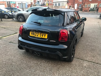 Used MINI Hatch 2022 for sale - 77050772: Photo