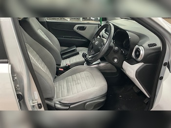 Used Hyundai i10 2021 for sale - 78237027: Photo