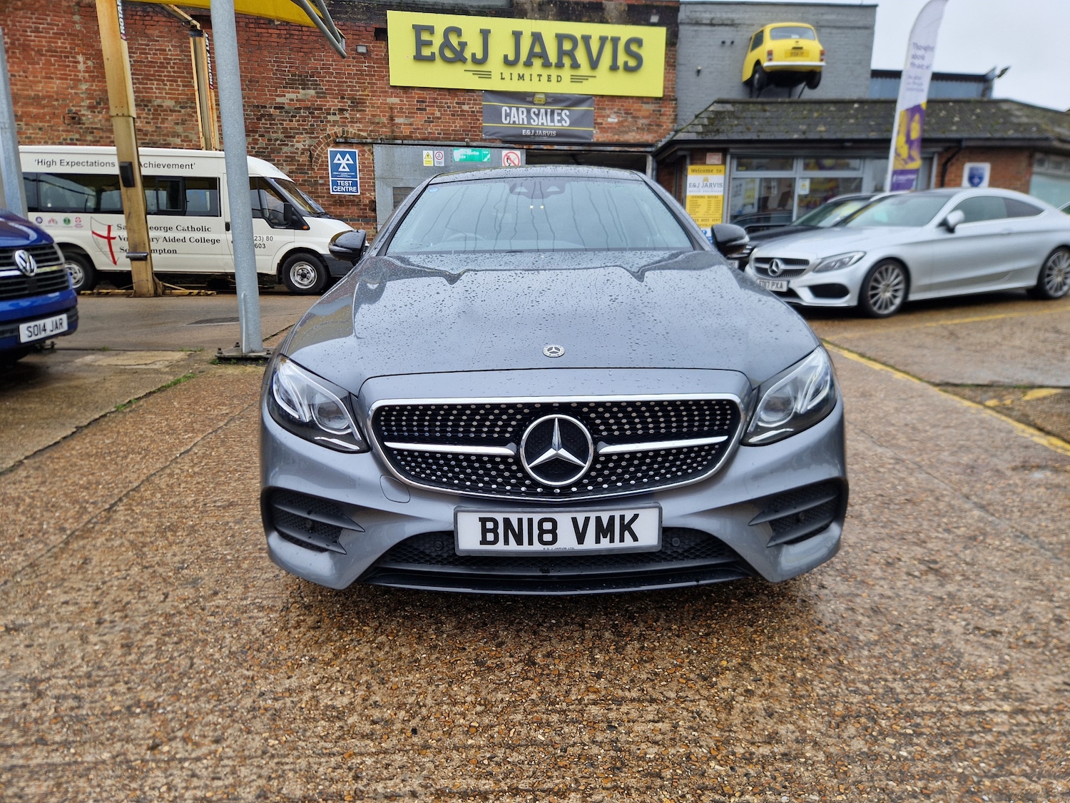 Used Mercedes-Benz E Class 2018 for sale - 77450907: Photo 2