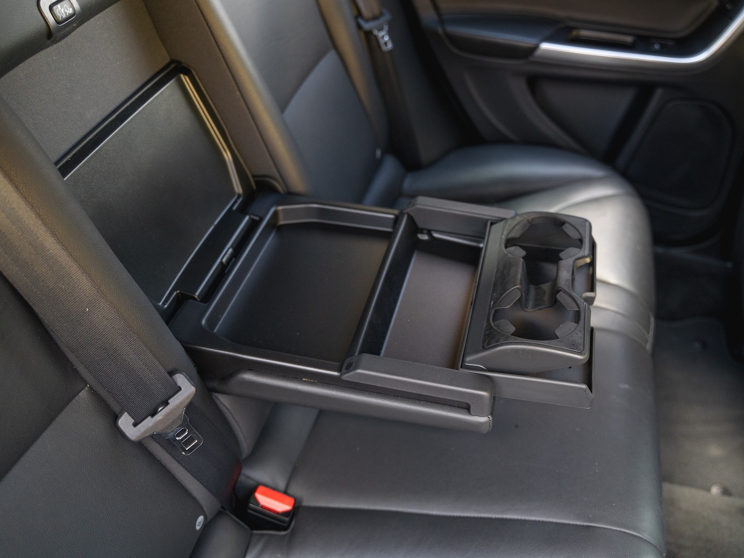 Used Volvo V60 2016 for sale - 76206638: Photo 16