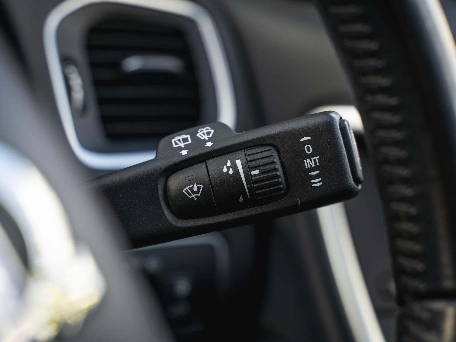 Used Volvo V60 2016 for sale - 76206638: Photo 24