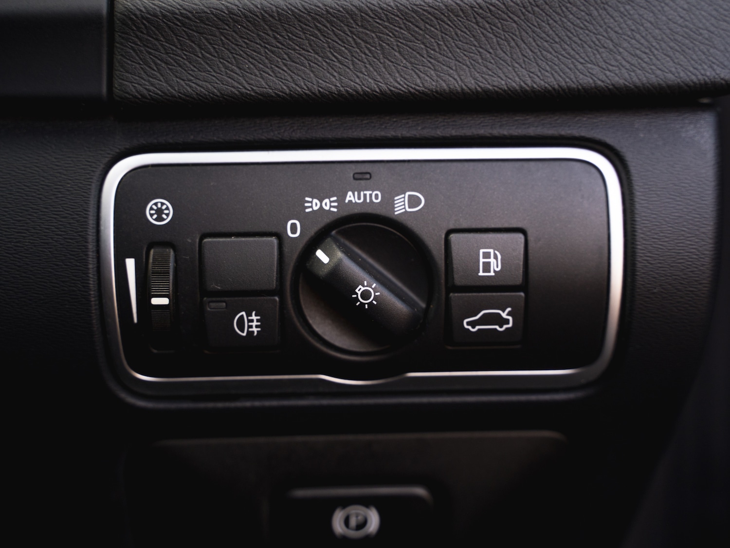 Used Volvo V60 2016 for sale - 76206638: Photo 28