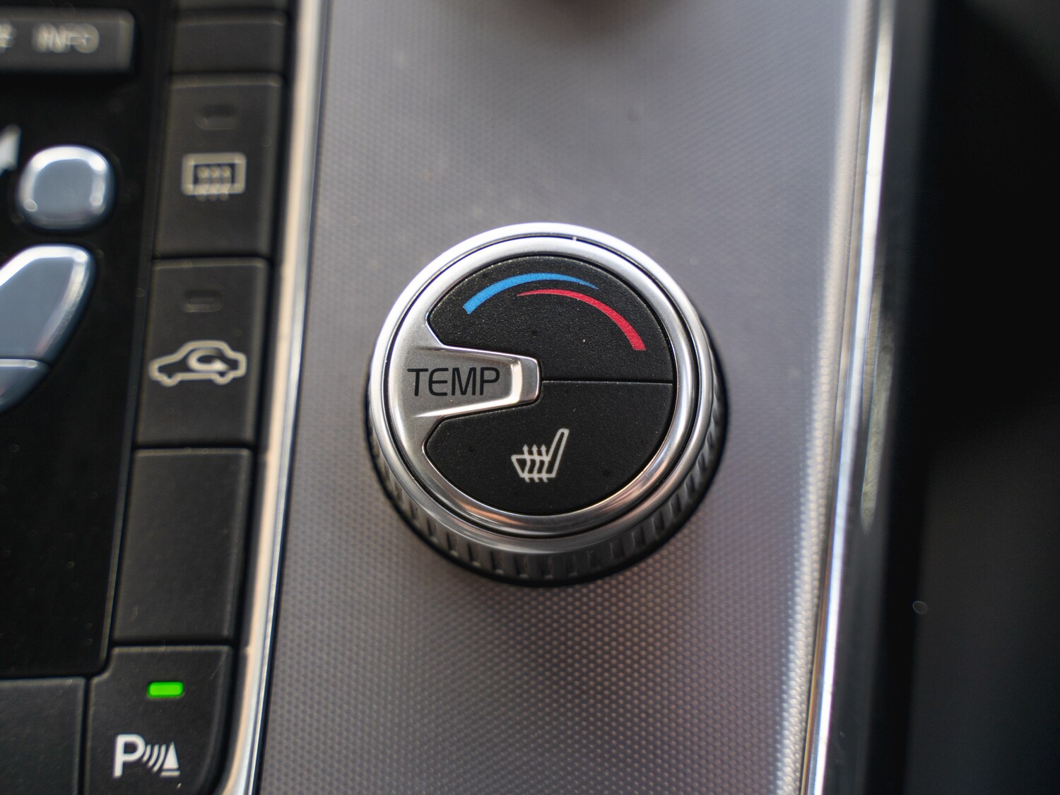 Used Volvo V60 2016 for sale - 76206638: Photo 31