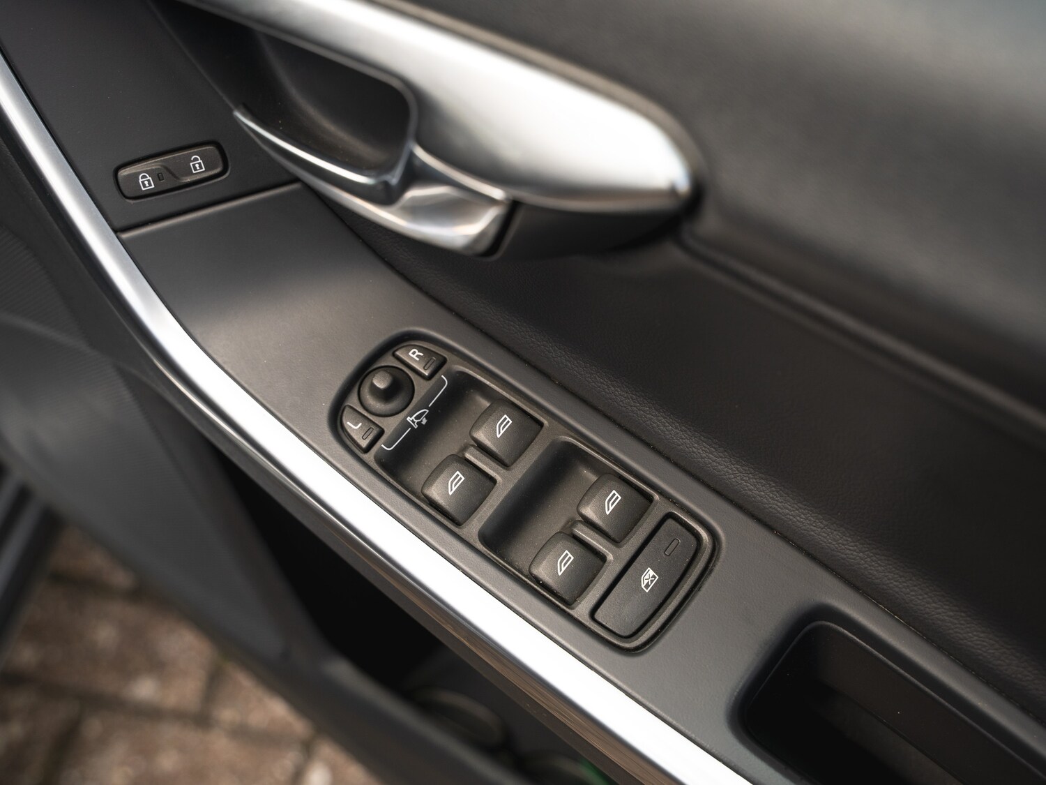 Used Volvo V60 2016 for sale - 76206638: Photo 37