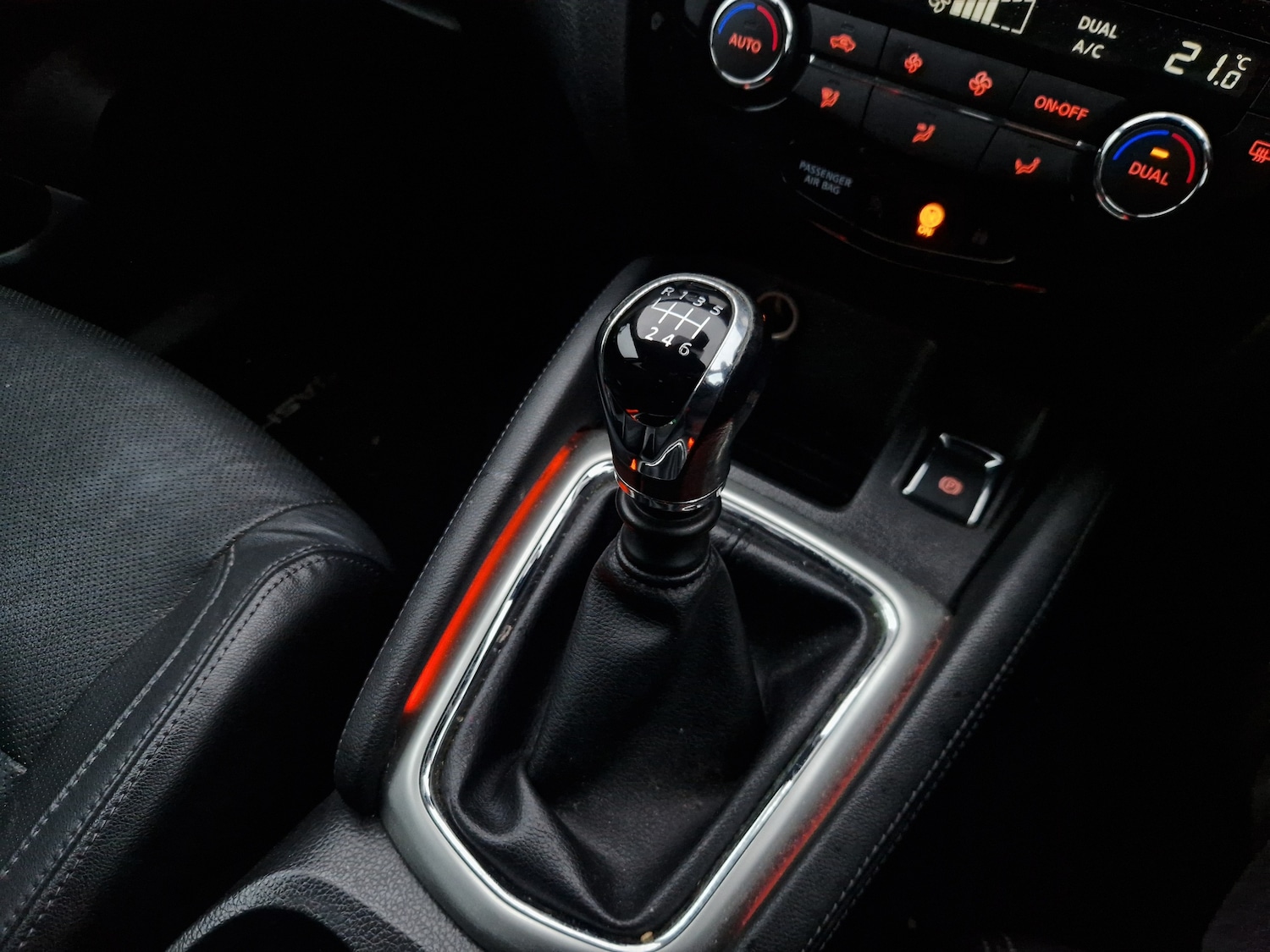 Used Nissan Qashqai 2015 for sale - 76767439: Photo 11