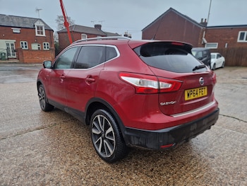 Used Nissan Qashqai 2015 for sale - 76767439: Photo
