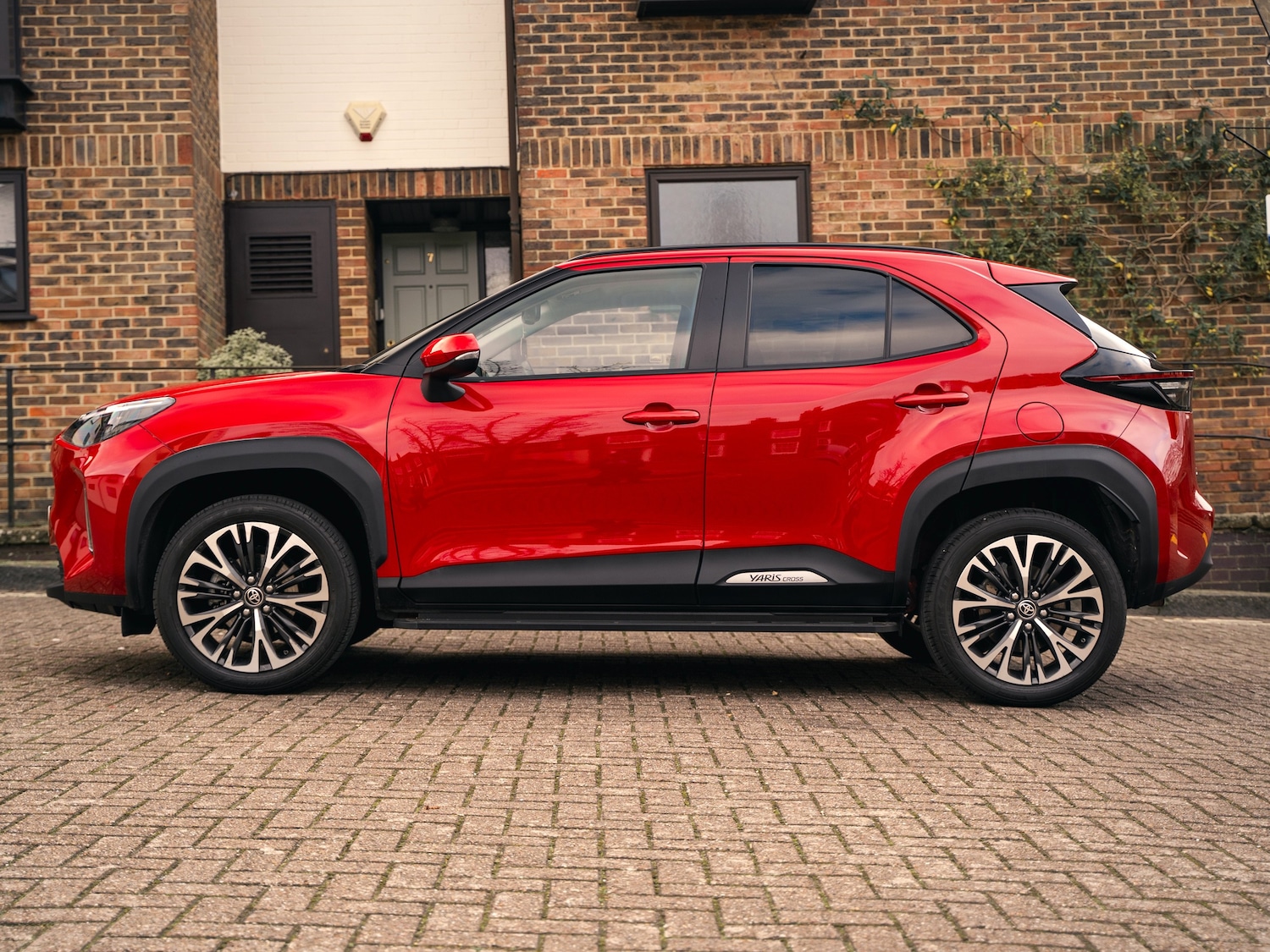 Used Toyota Yaris Cross for sale - 77050776: Photo 9