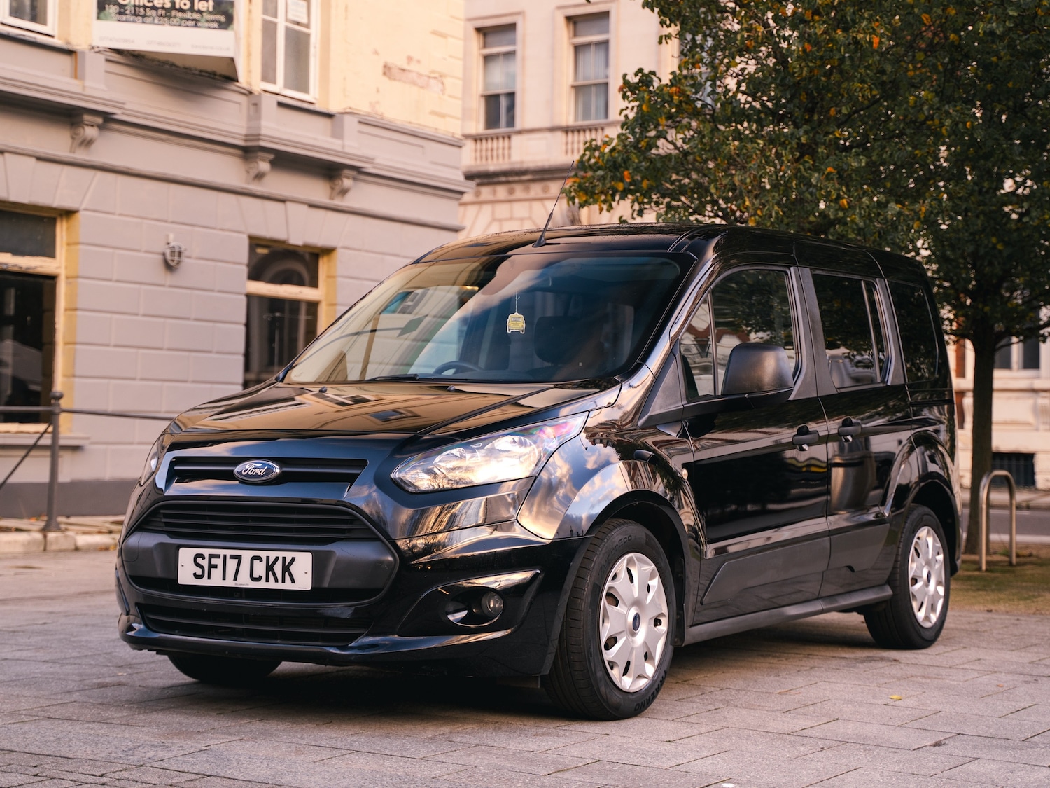 Used Ford Tourneo Connect 2017 for sale - 77050766: Photo 4