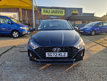 Used Hyundai i20 2022 for sale - 77719014: Photo