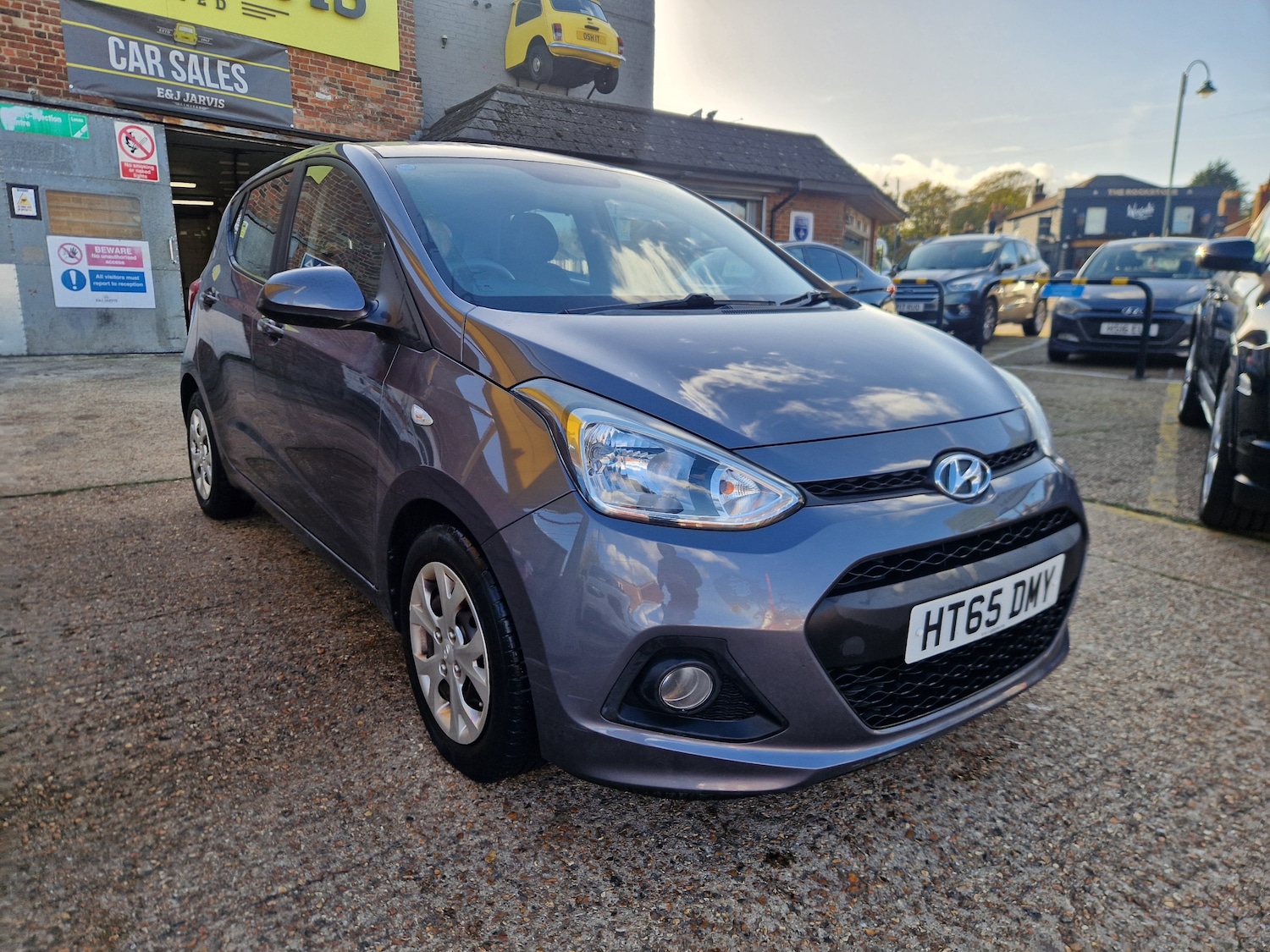 Used Hyundai i10 2016 for sale - 76395565: Photo 1
