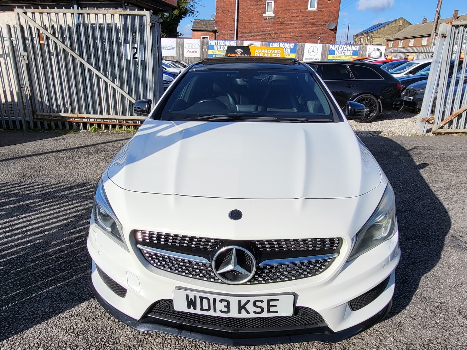 Used Mercedes-Benz CLA 2013 for sale - 76382854: Photo 2