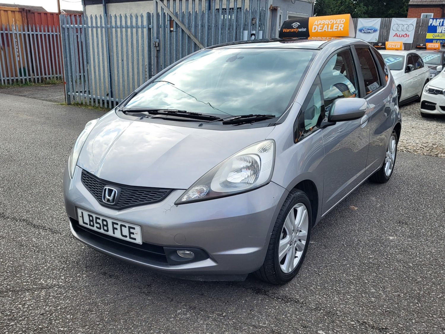 Used Honda Jazz 2009 for sale - 76258068: Photo 25