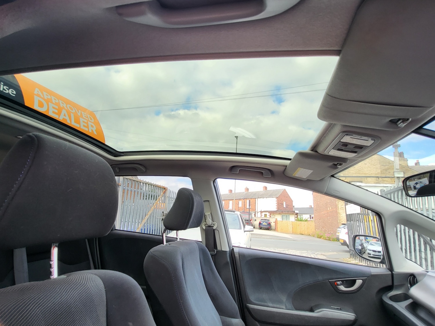 Used Honda Jazz 2009 for sale - 76258068: Photo 6