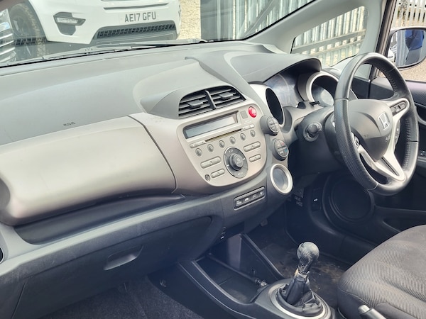 Used Honda Jazz 2009 for sale - 76258068: Photo 8