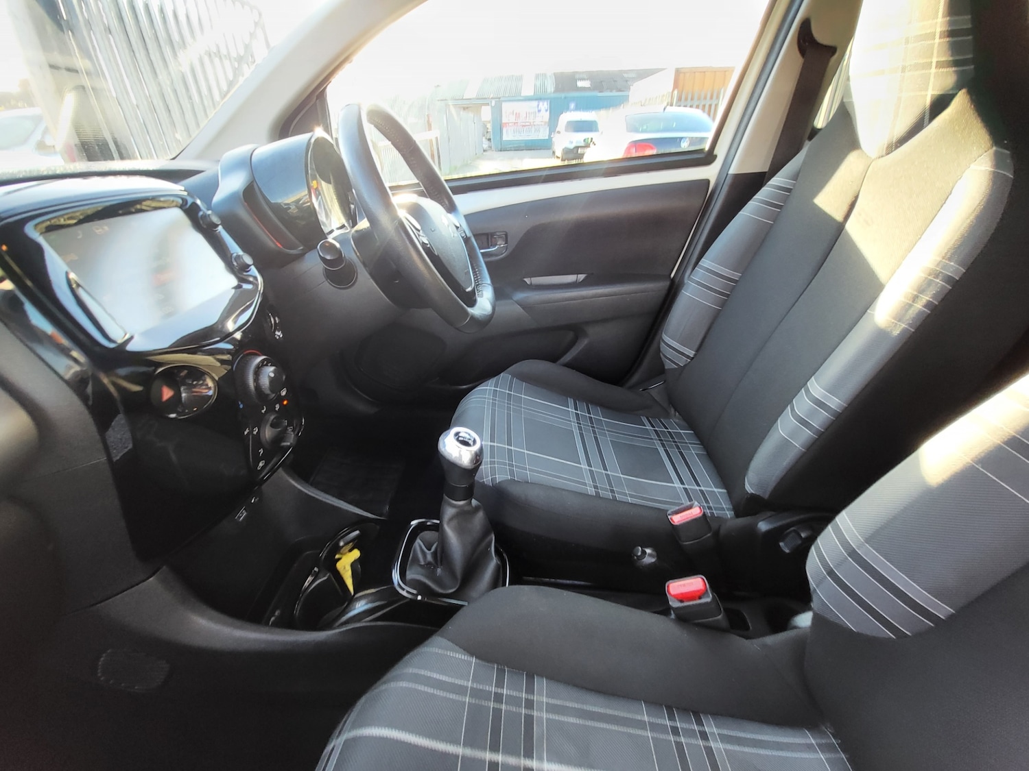 Used Peugeot 108 2017 for sale - 76791653: Photo 18