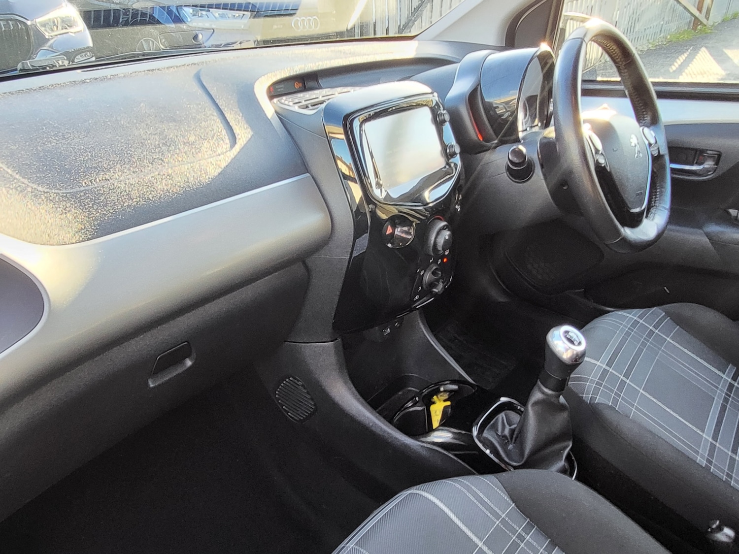 Used Peugeot 108 2017 for sale - 76791653: Photo 7