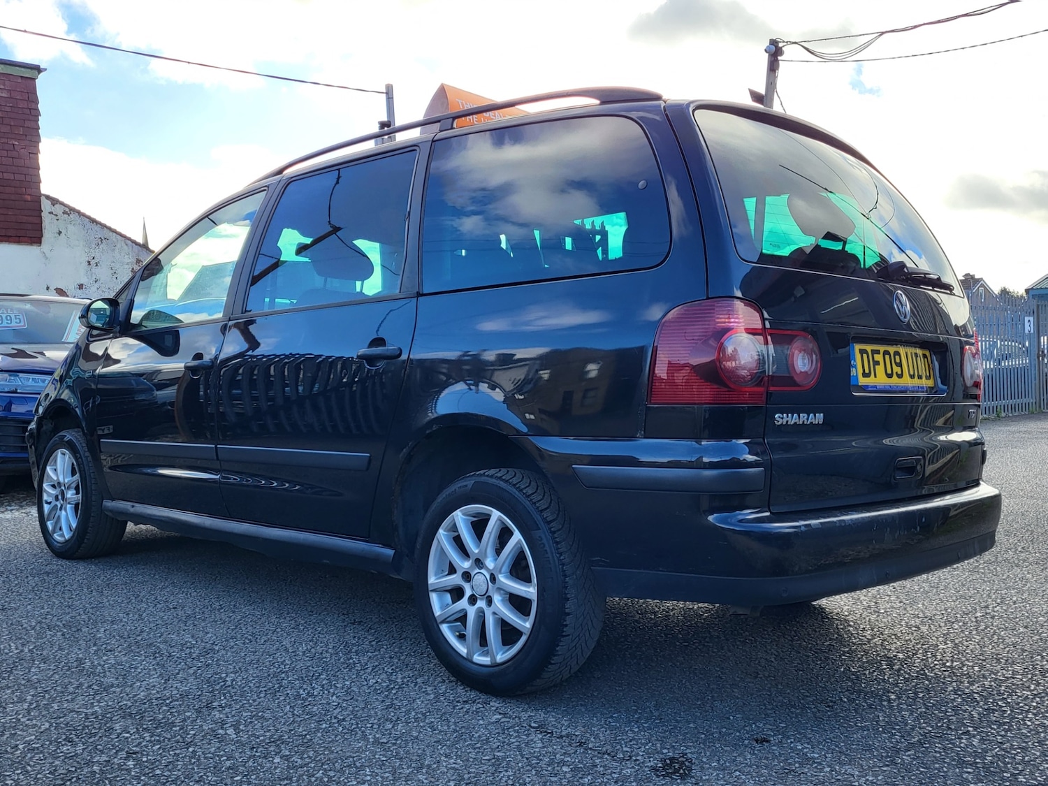 Used Volkswagen Sharan 2009 for sale - 76363998: Photo 19