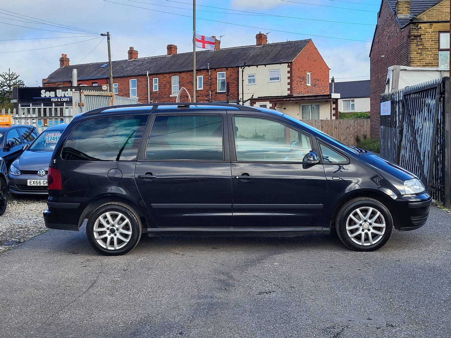 Used Volkswagen Sharan 2009 for sale - 76363998: Photo 4