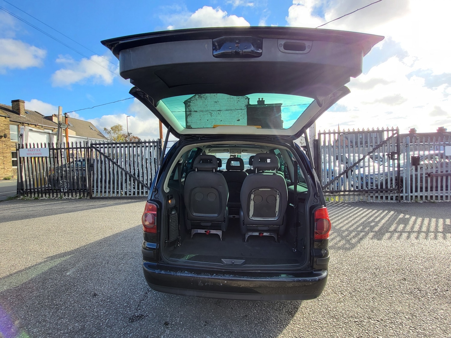 Used Volkswagen Sharan 2009 for sale - 76363998: Photo 9