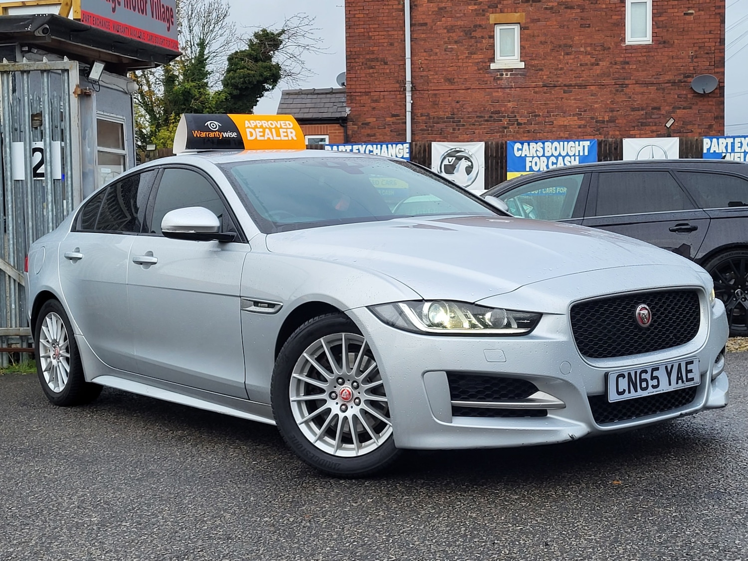 Used Jaguar XE 2015 for sale - 76541756: Photo 13