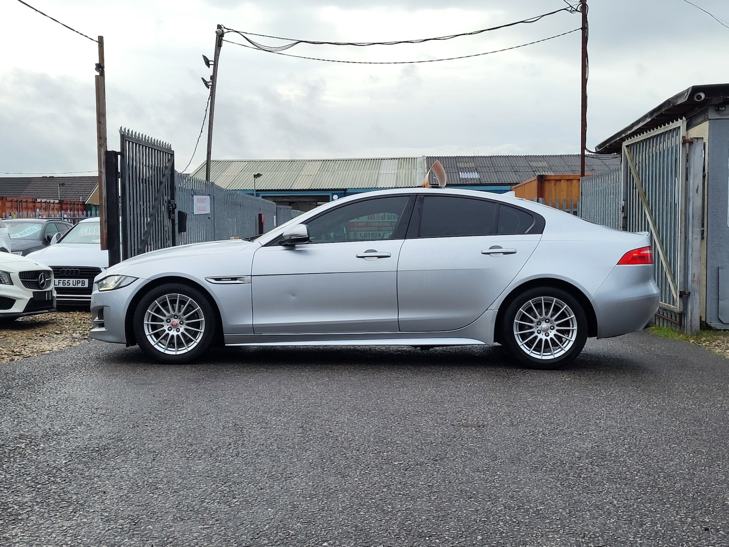 Used Jaguar XE 2015 for sale - 76541756: Photo 17