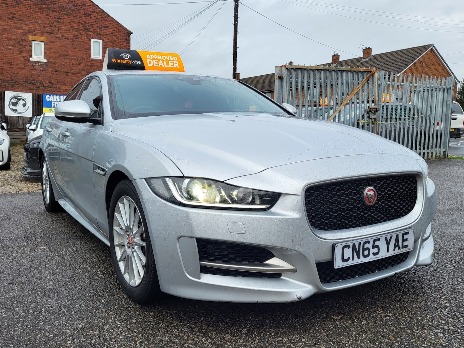 Used Jaguar XE 2015 for sale - 76541756: Photo 24