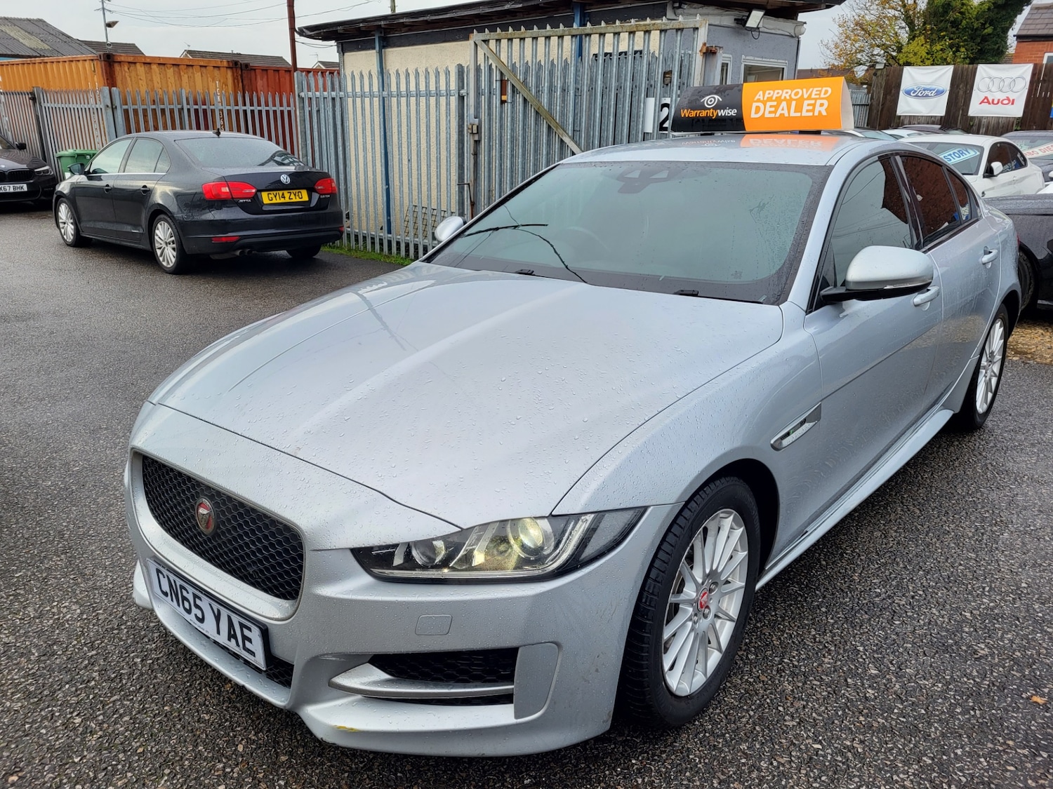 Used Jaguar XE 2015 for sale - 76541756: Photo 28
