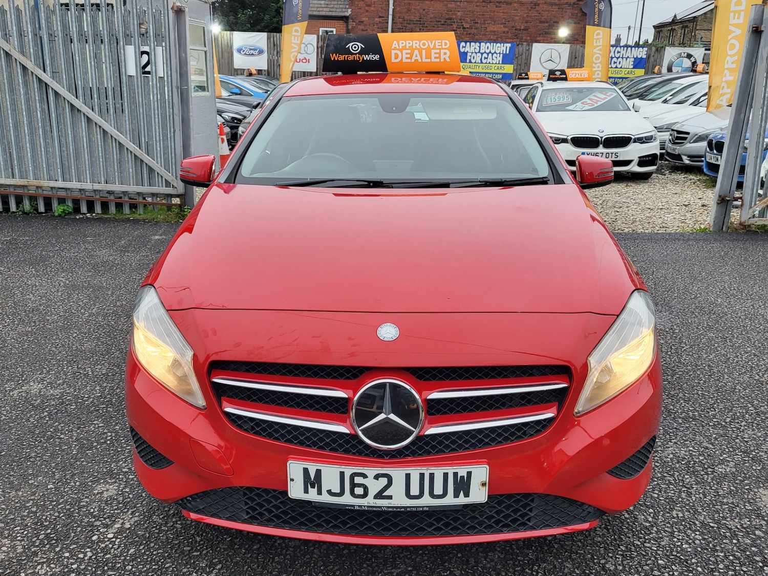 Used Mercedes-Benz A-Class 2013 for sale - 76258936: Photo 2