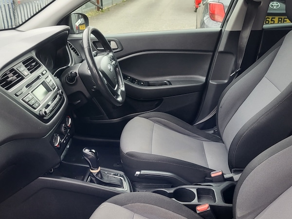 Used Hyundai i20 2017 for sale - 76234457: Photo 18