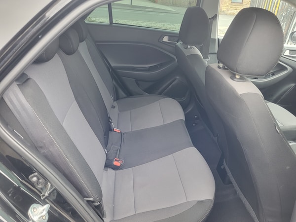 Used Hyundai i20 2017 for sale - 76234457: Photo 19
