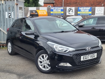 Used Hyundai i20 2017 for sale - 76234457: Photo