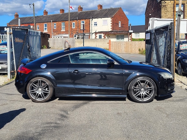 Used Audi TT 2011 for sale - 76234232: Photo 4