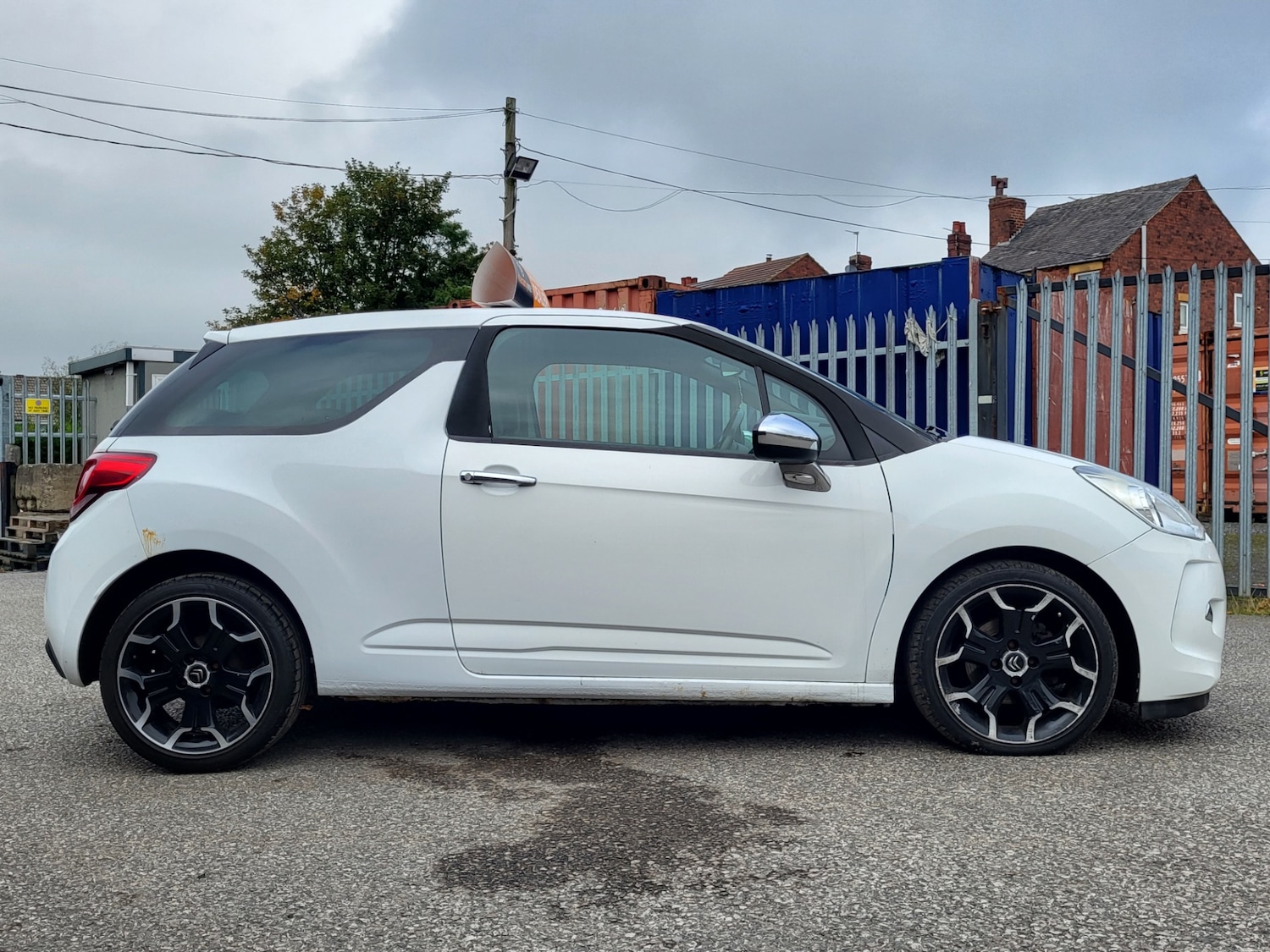 Used Citroen DS3 2011 for sale - 76263381: Photo 15