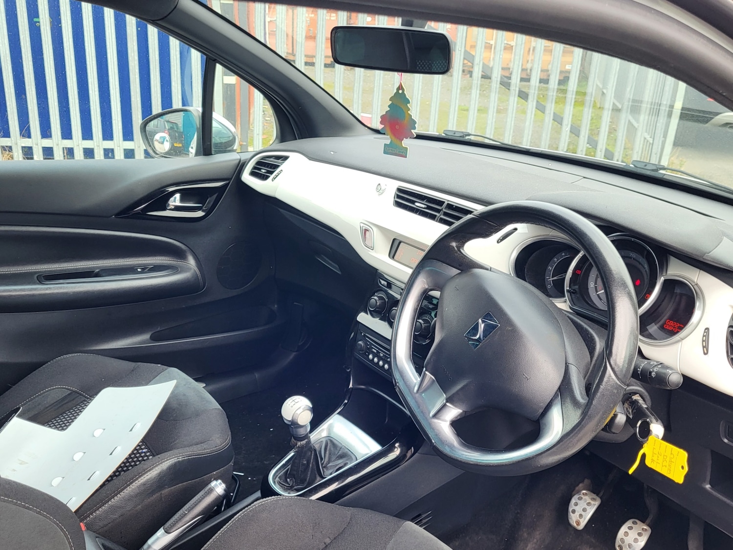 Used Citroen DS3 2011 for sale - 76263381: Photo 6