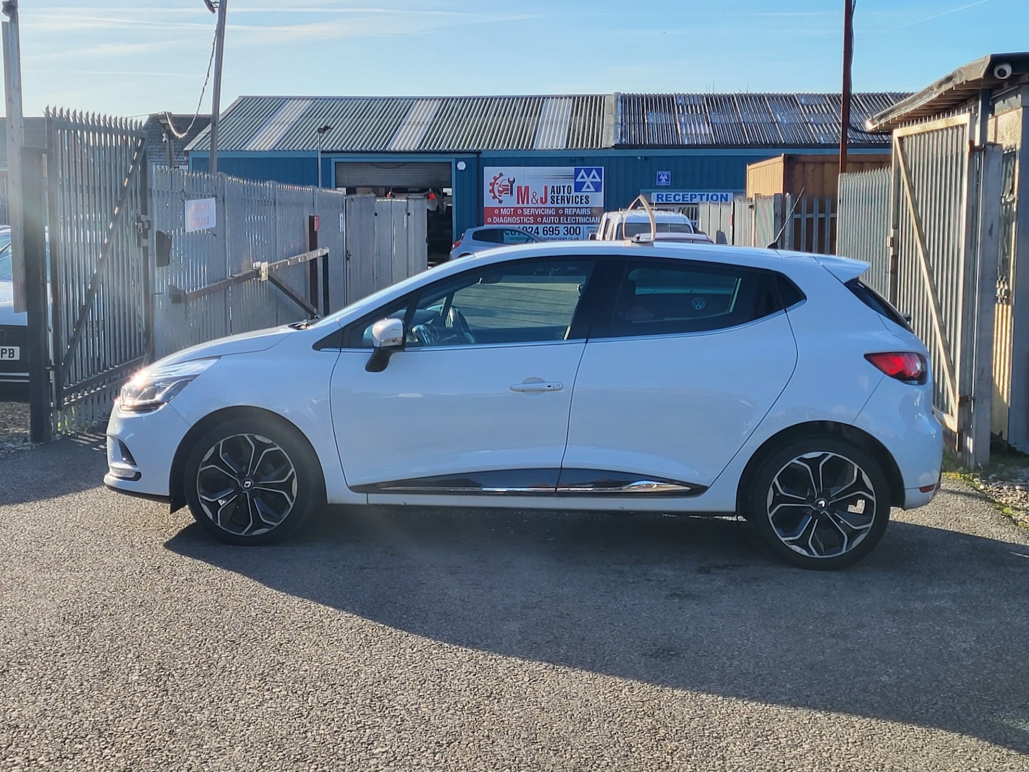Used Renault Clio 2018 for sale - 76651185: Photo 14