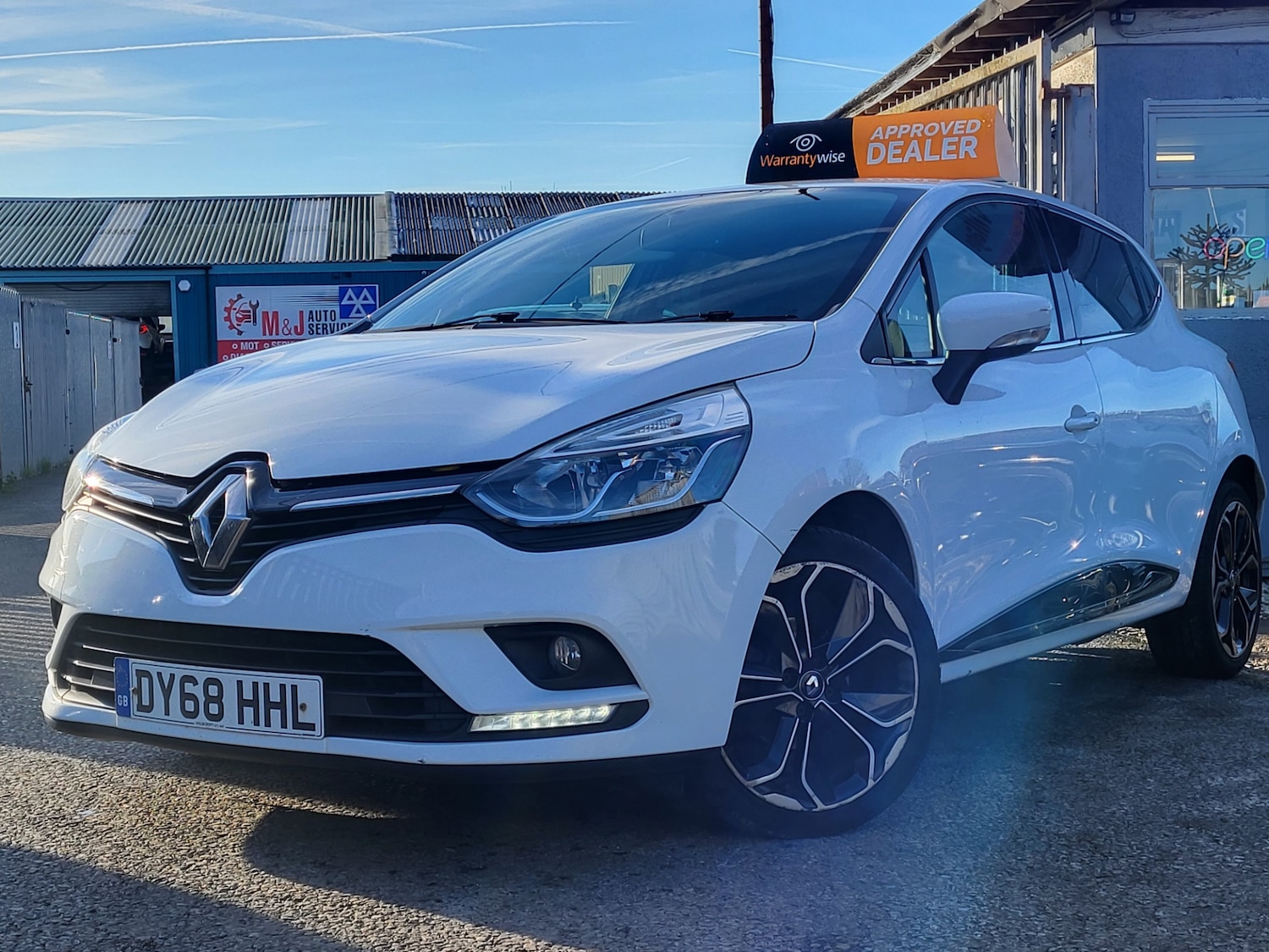 Used Renault Clio 2018 for sale - 76651185: Photo 15