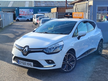 Used Renault Clio 2018 for sale - 76651185: Photo