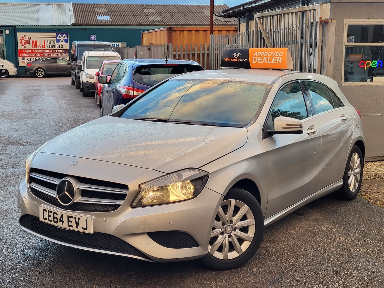 Used Mercedes-Benz A-Class 2014 for sale - 76392238: Photo 3