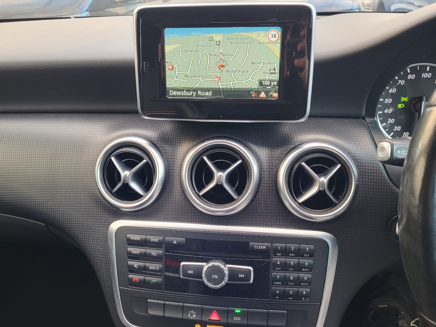 Used Mercedes-Benz A-Class 2014 for sale - 76392238: Photo 7