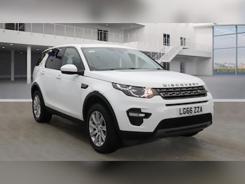 Used Land Rover Discovery Sport 2016 for sale - 76476994: Photo