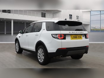 Used Land Rover Discovery Sport 2016 for sale - 76476994: Photo