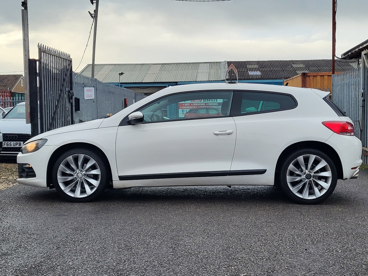Used Volkswagen Scirocco 2009 for sale - 76611578: Photo 15