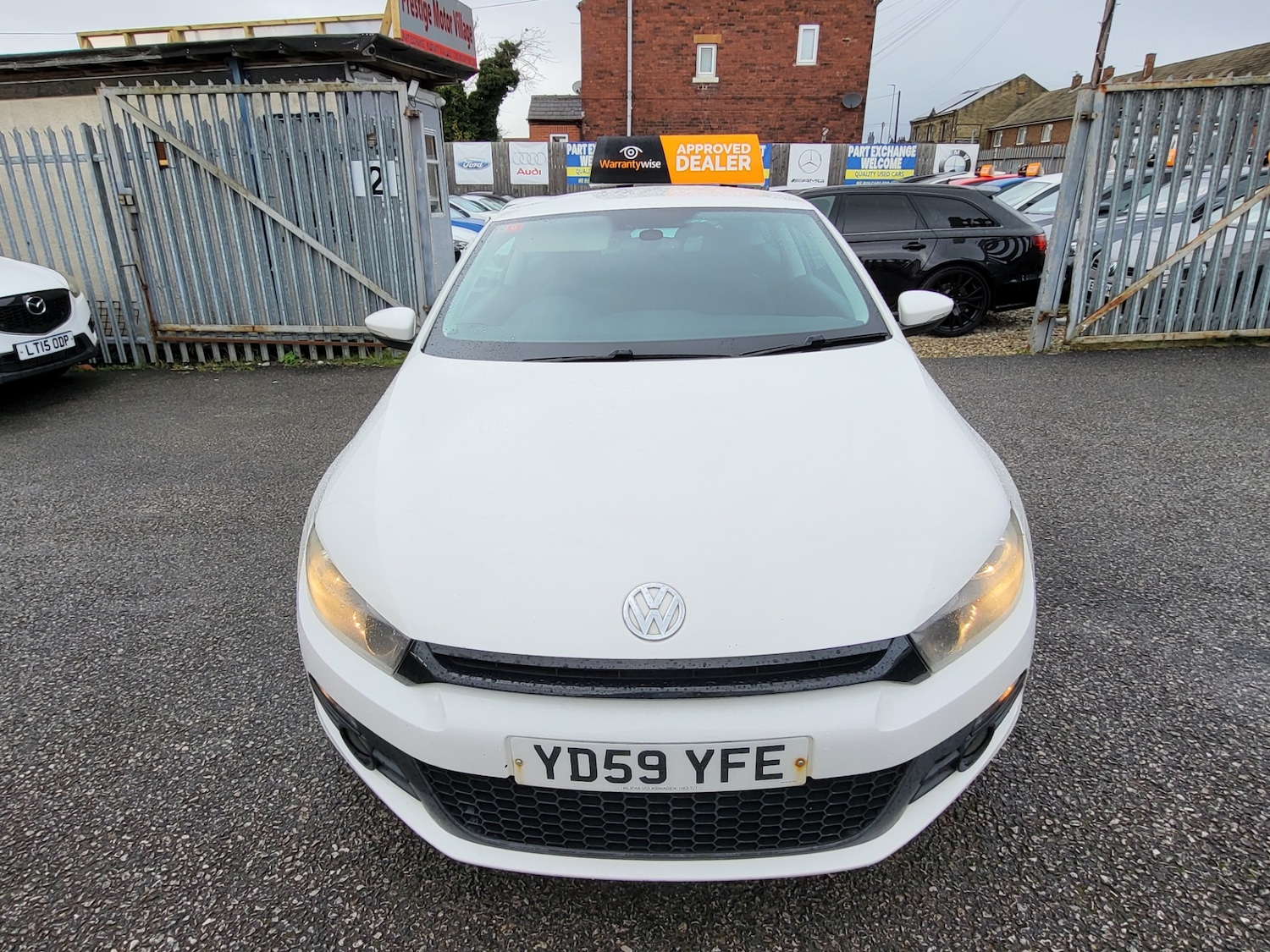 Used Volkswagen Scirocco 2009 for sale - 76611578: Photo 2