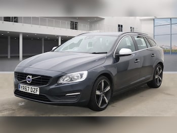 Used Volvo V60 2017 for sale - 76625740: Photo