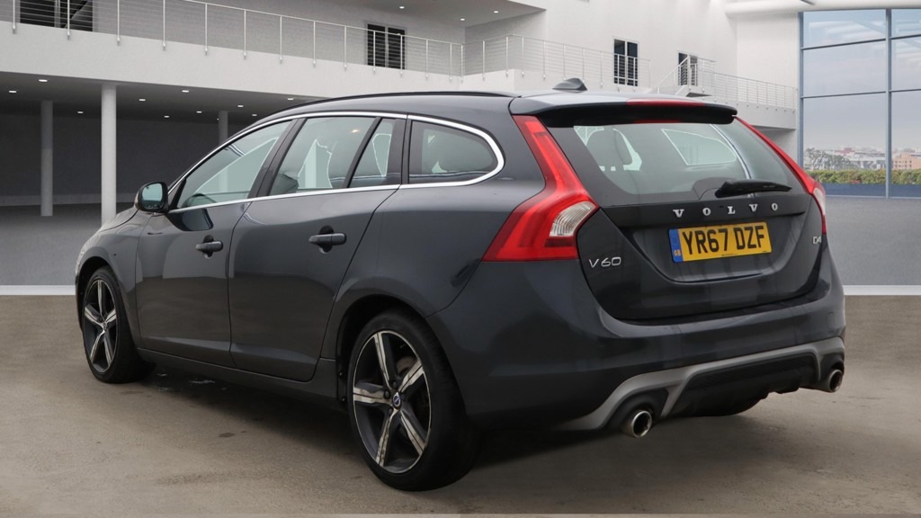 Used Volvo V60 2017 for sale - 76625740: Photo 4