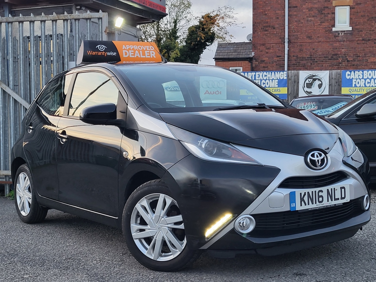 Used Toyota AYGO 2016 for sale - 76426653: Photo 11