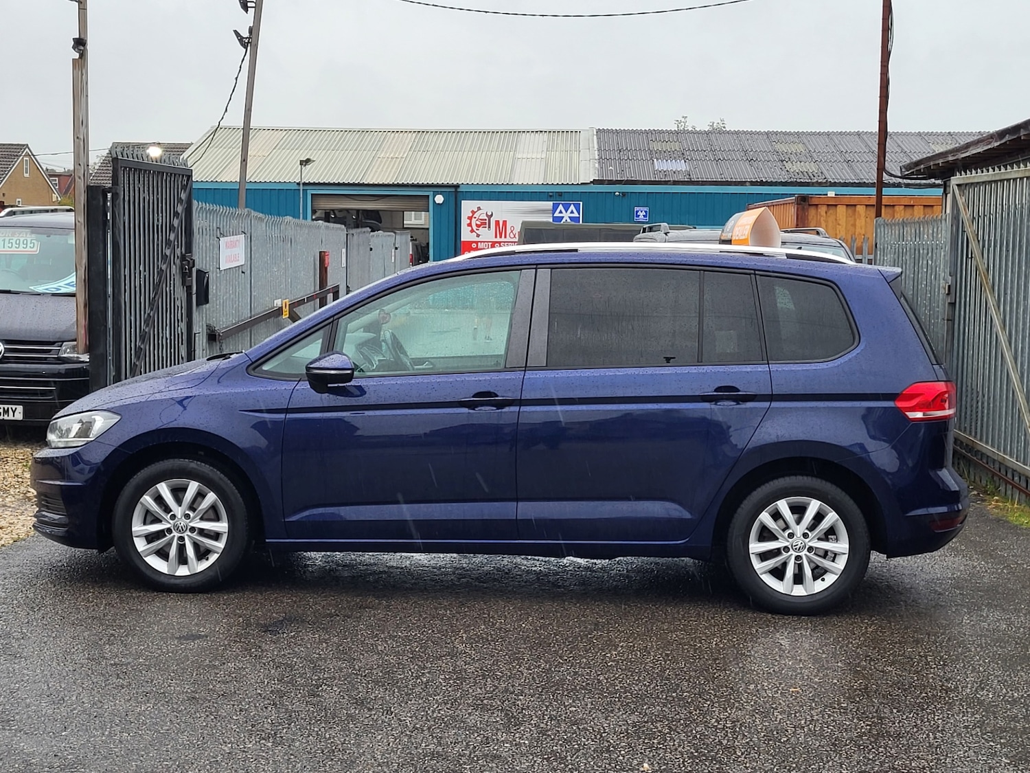 Used Volkswagen Touran 2017 for sale - 76231981: Photo 5