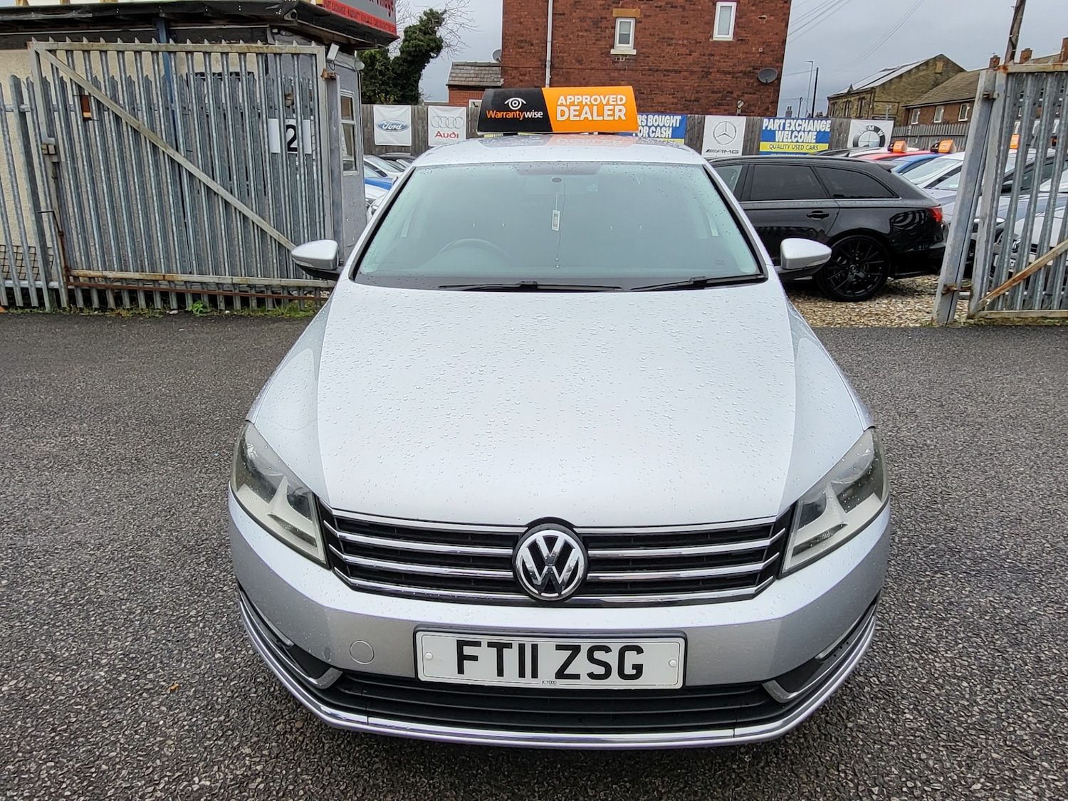 Used Volkswagen Passat 2011 for sale - 76663090: Photo 2